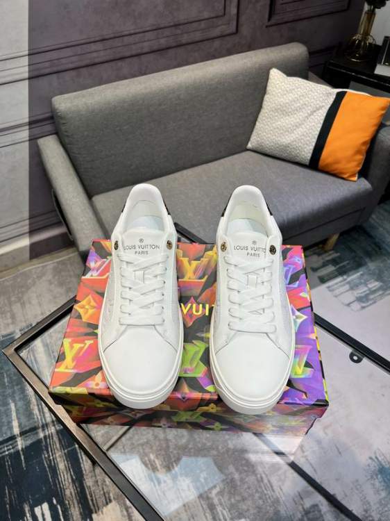 Picture of Louis Vuitton Shoes _SKULVsz38-44hnh037315549